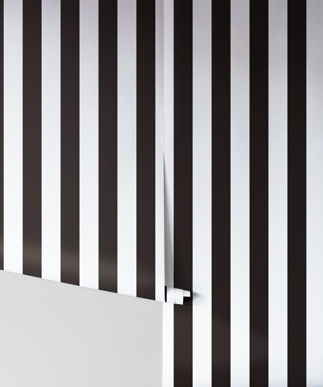 Killer joy of black and white wallpaper 9240 wallpapers